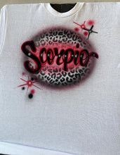 Load image into Gallery viewer, 🐆✨🖤Custom Personalized Cheetah Airbrush Name T-shirt 🐆✨🖤- Personalized Airbrush Tee